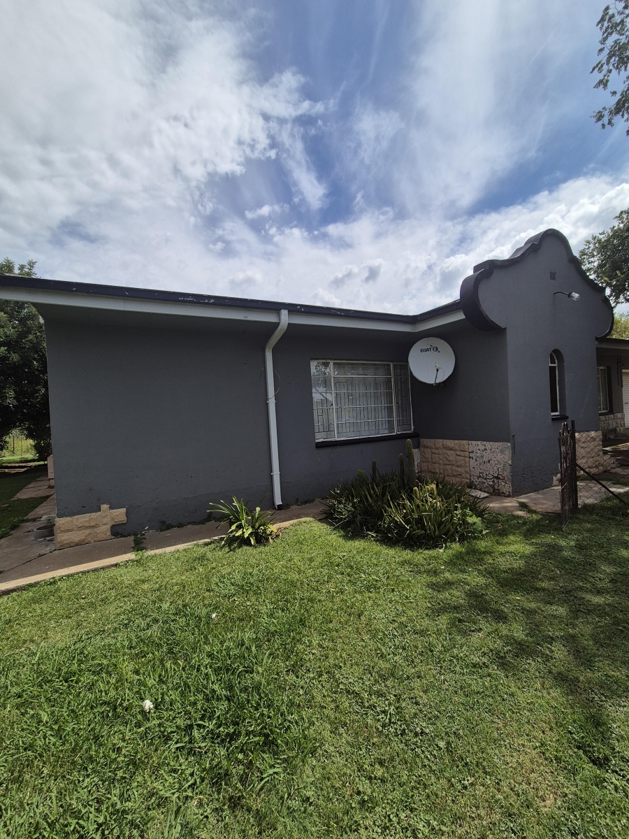 4 Bedroom Property for Sale in Witpoort North West